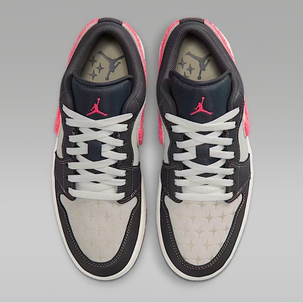 NWT WMNS Jordan 1 Low - Picture 2 of 9